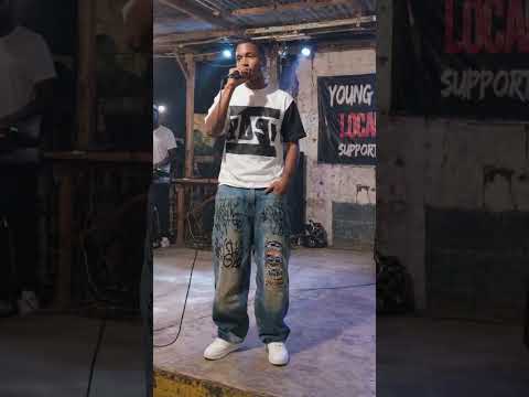 Louis brown performance on stage with tyla (tyla)